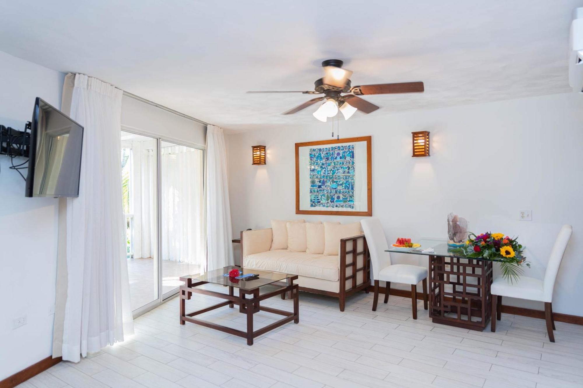 Paradise Beach Hotel & Resort West Bay Quarto foto