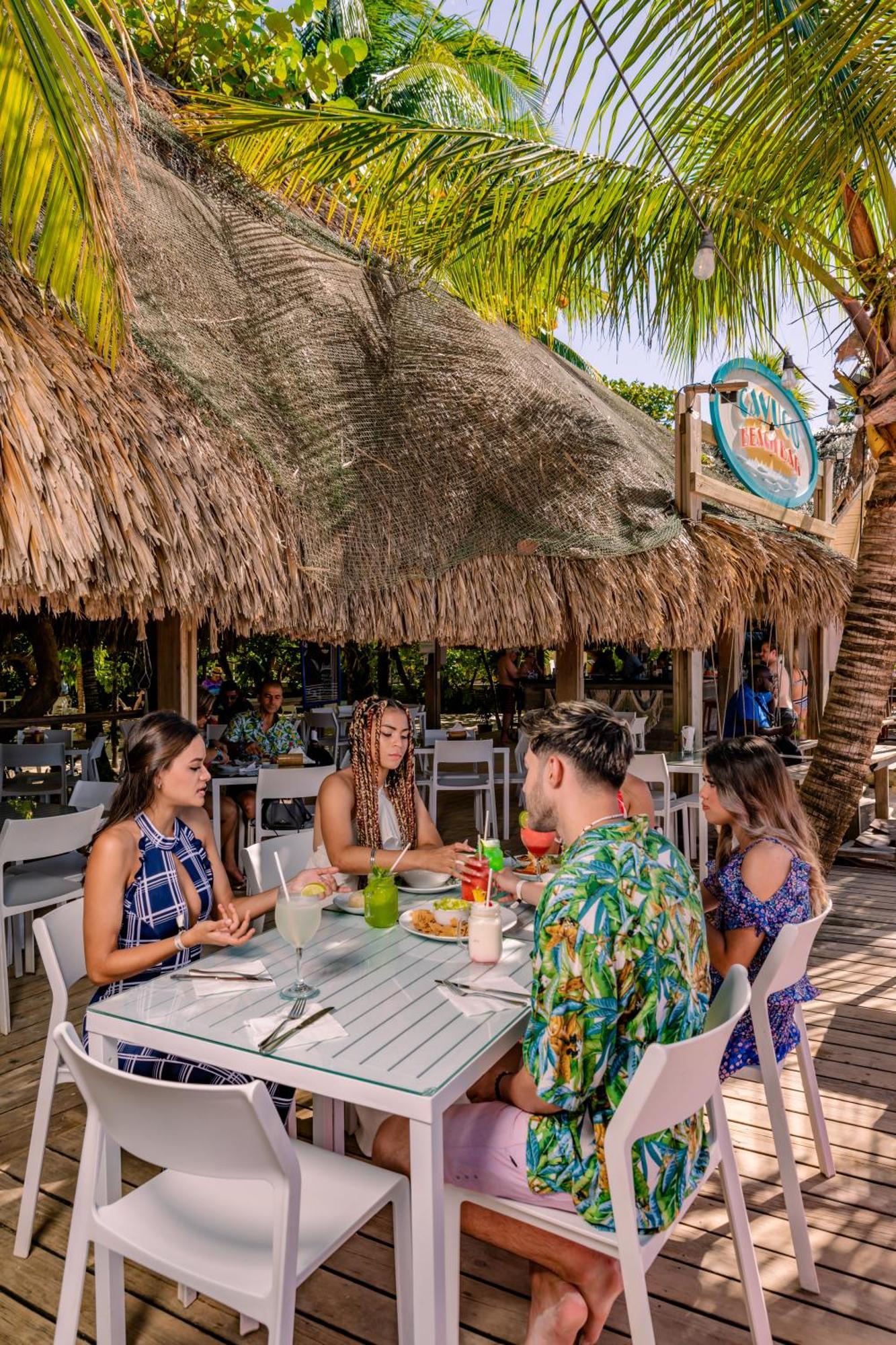 Paradise Beach Hotel & Resort West Bay Exterior foto